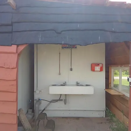 Holiday home Nieuw Ingerichte Pipowagen Bij Zutphen En Ijssel! *